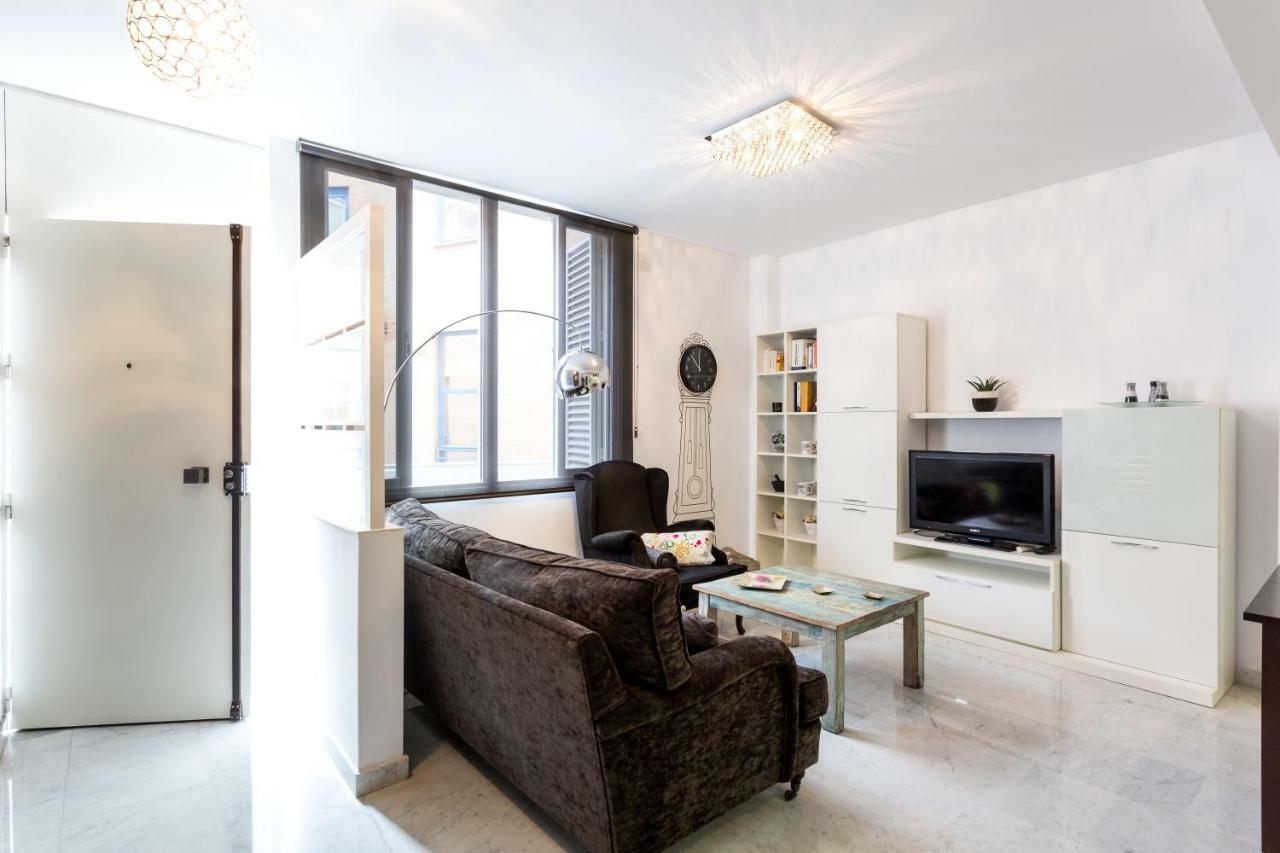 Lr2 Private Terrace & Parking Right In The City Center Sevilla Bagian luar foto