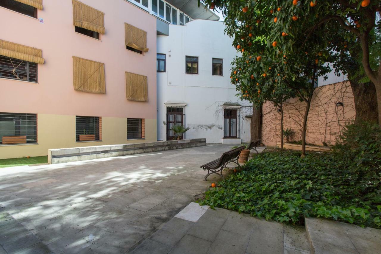 Lr2 Private Terrace & Parking Right In The City Center Sevilla Bagian luar foto